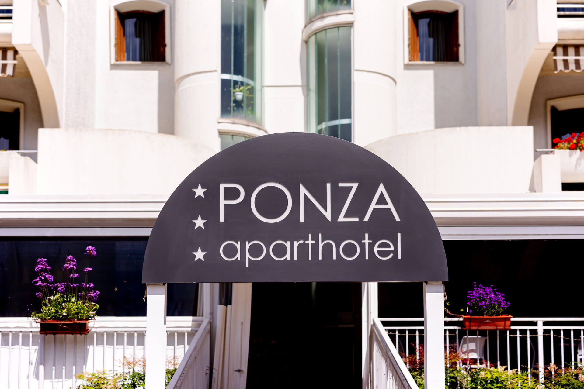 HOTEL ARIZONA E PONZA 29 05 2024-REVISIONE-210 – clean copia